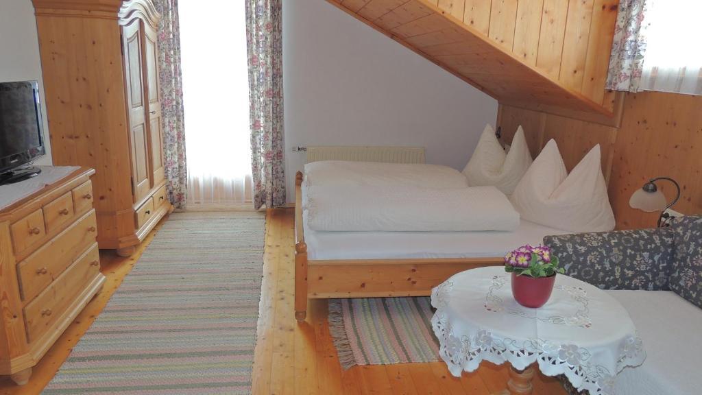 Pension Gatterer Maria Luggau Room photo